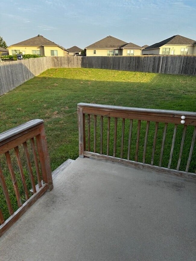 Foto del edificio - 2433 Stoneham Ct