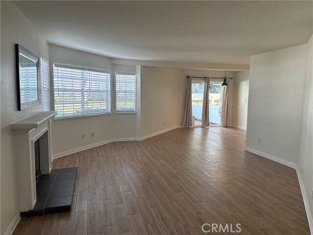 Building Photo - 200 N Glendora Ave