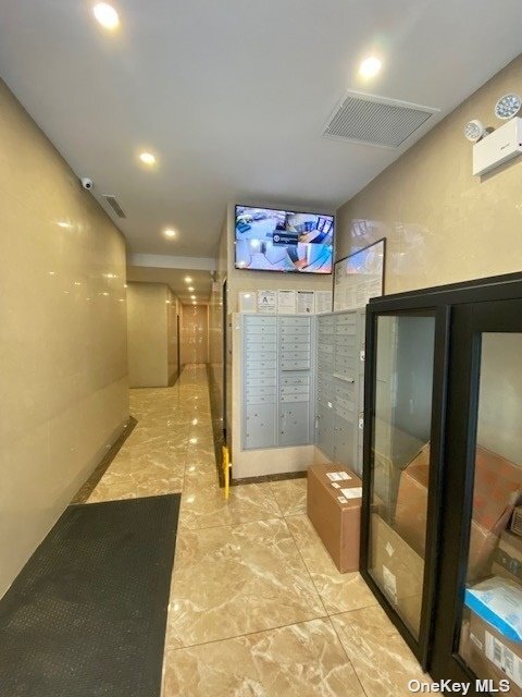 Foto del edificio - 42-22 Crescent St