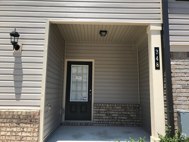 Building Photo - 348 Turtle Creek Dr