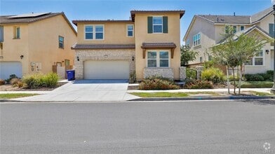 Building Photo - 2832 E Clementine Dr