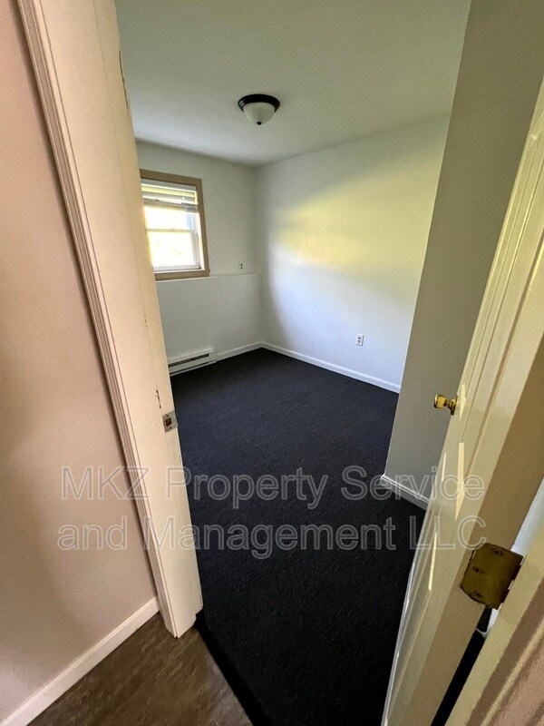 Foto del edificio - 51 Glenwood Dr