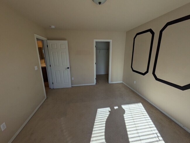 Foto del edificio - 7608 Traditions Ave NE