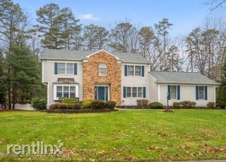 Primary Photo - 4 br, 3 bath House - 5 Shepherds Way