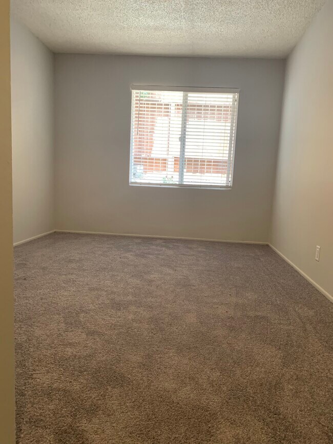 Bedroom - 1853 Alpha Rd