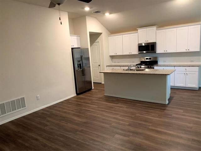 Building Photo - 2444 Larimar Dr