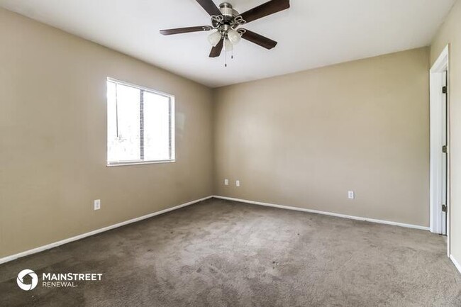 Building Photo - 2324 Yule Tree Dr, Edgewater, FL 32141