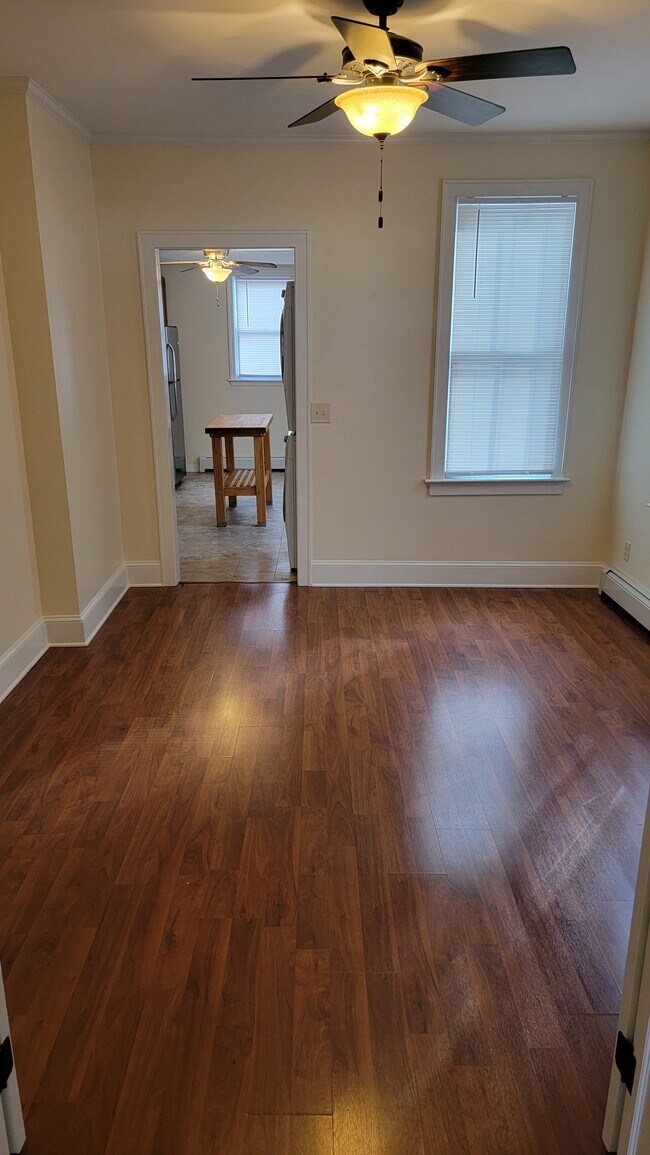 Foto del edificio - 311 N 3rd St