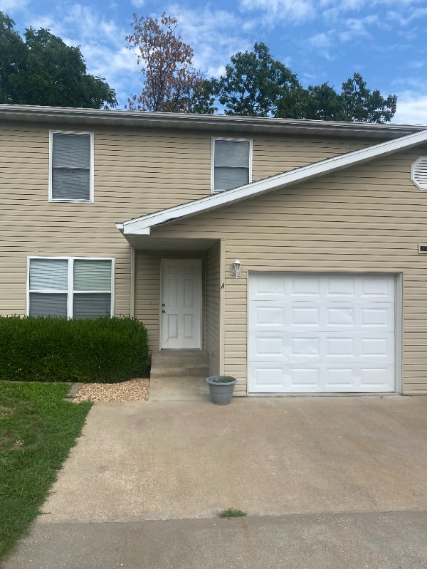 Foto del edificio - 1254 Rock Ridge Ln