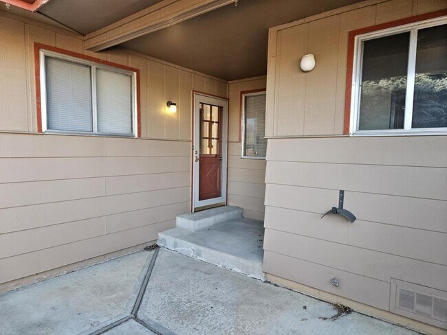 Foto del edificio - 2425 Emery St