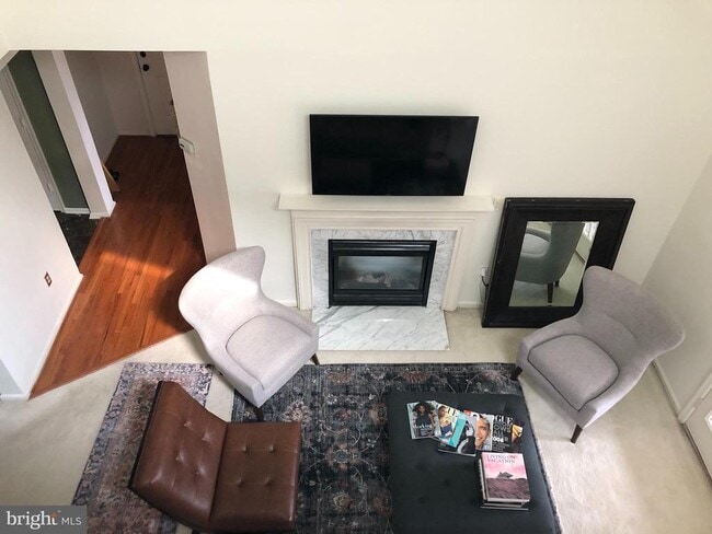 Foto del edificio - 6502 Lake Park Dr