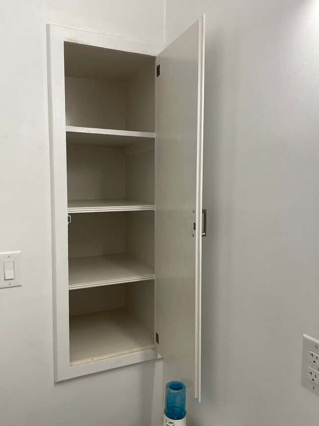 Building Photo - 2707 W 146th St