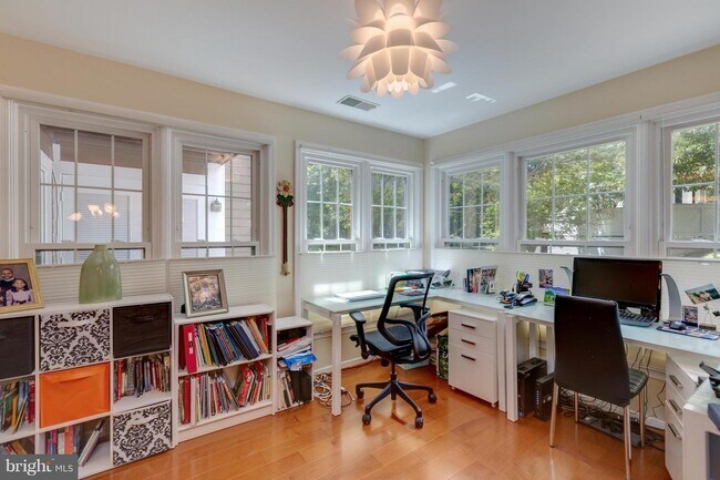 Building Photo - 1551 Church Hill Pl