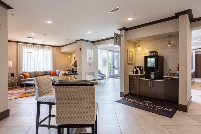 El Monarca-POI-02-min - The Monarch