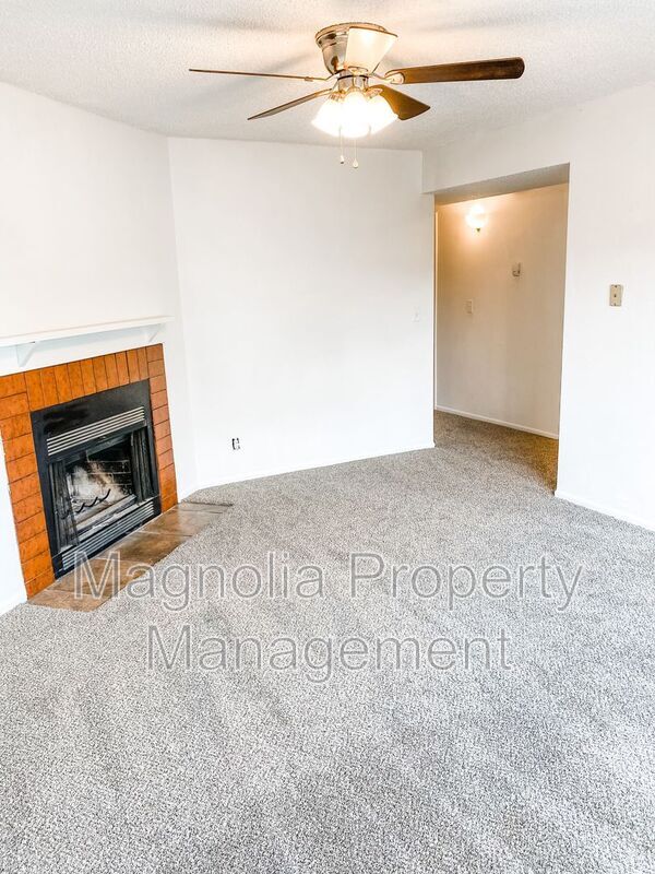 Foto del edificio - 5545 Bowden Loop