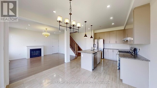 Building Photo - 2592 Stallion Dr