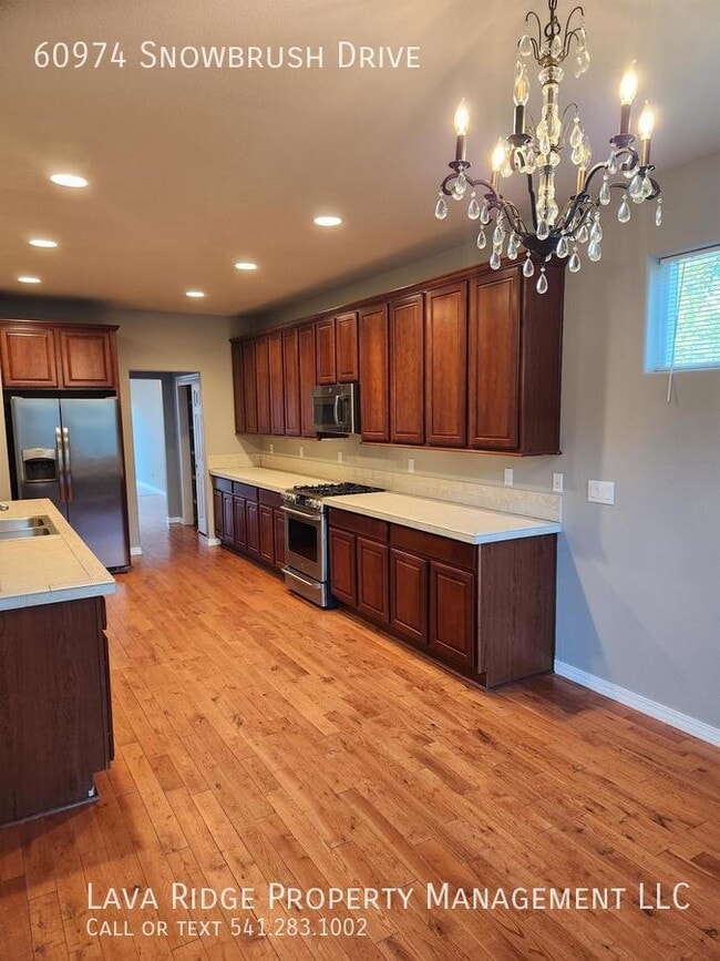 Building Photo - 60974 Snowbrush Dr