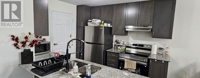 Building Photo - 240 Lagerfeld Dr