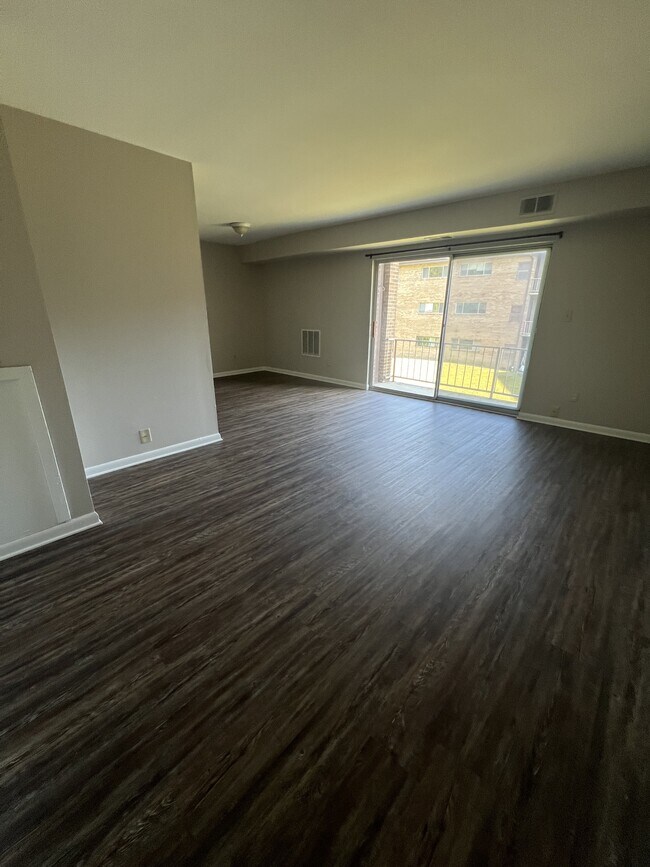 Foto del edificio - 1022 Adams Ave