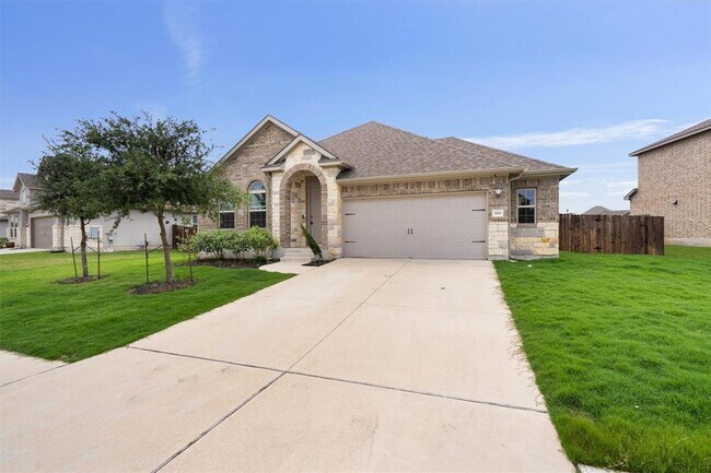 Building Photo - 520 Middle Brook Dr