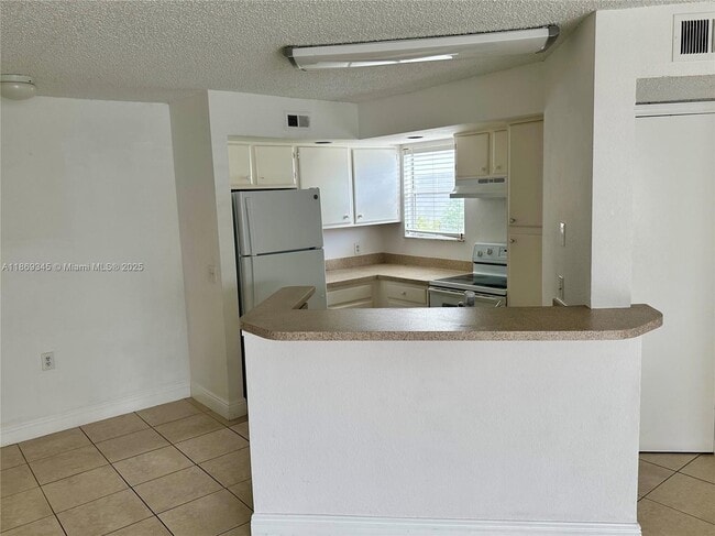 Building Photo - 1401 Village Blvd