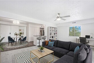 Building Photo - Byron Lakes Apartments