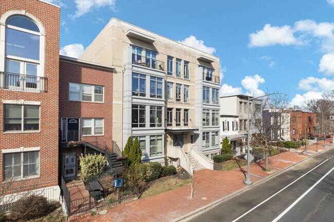 Foto del edificio - 435 R St NW