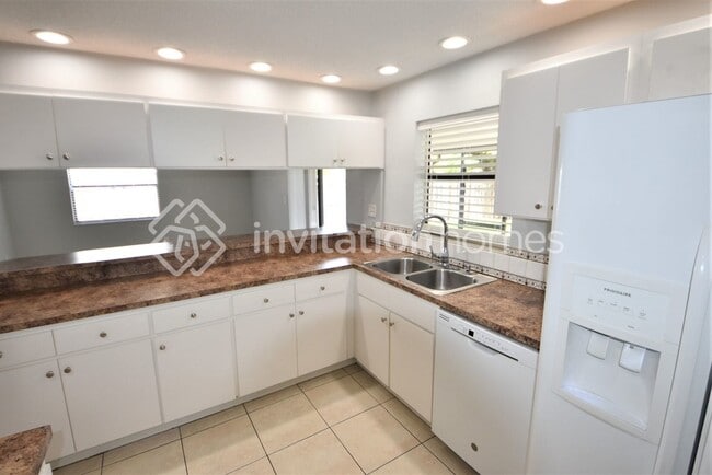Foto del edificio - 11521 SW 52nd St