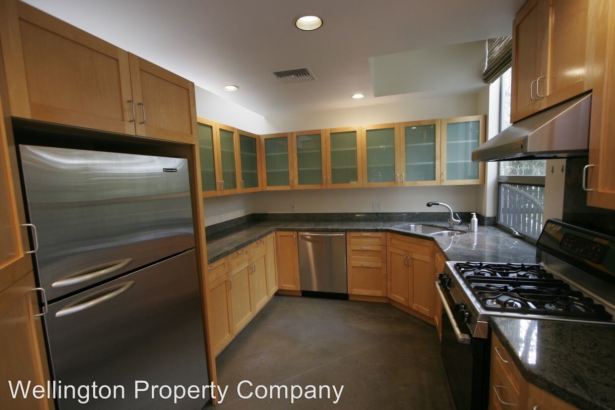 Primary Photo - 3 br, 2 bath House - 400 Grizzly Peak