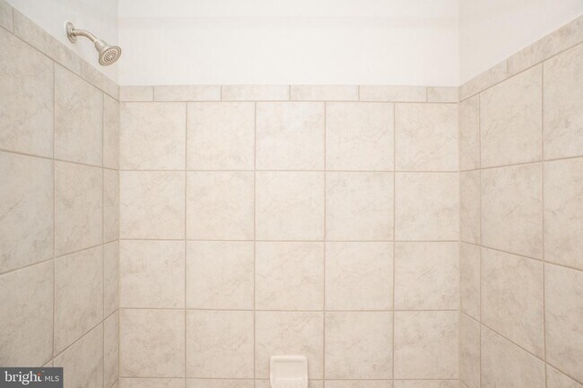 Foto del edificio - 430 Lightship Lndg Wy