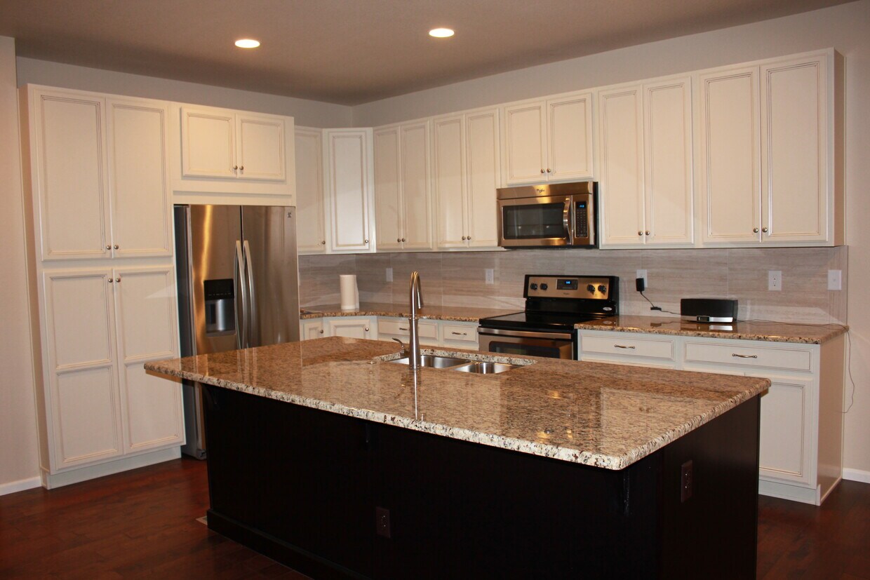 2270 Vermillion Creek Dr, Loveland, CO 80538 House Rental in Loveland
