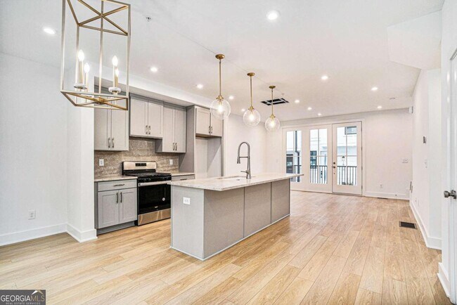 Foto del edificio - 1825 Gotham Ln NE