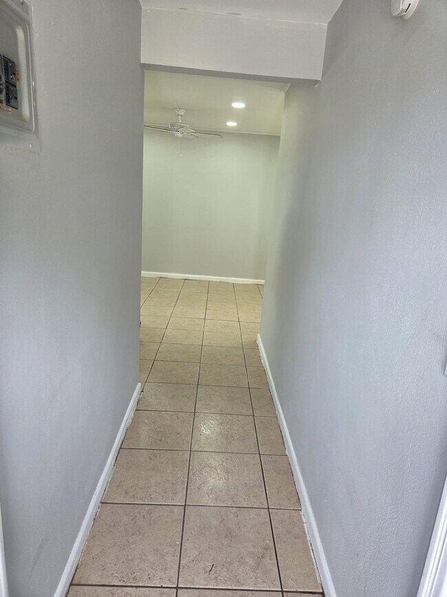 Foto del edificio - 5228 Lexington Ave