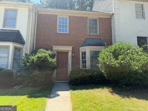 Building Photo - 2777 New S Dr
