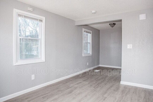 Building Photo - 5230 NE Barnes Ave