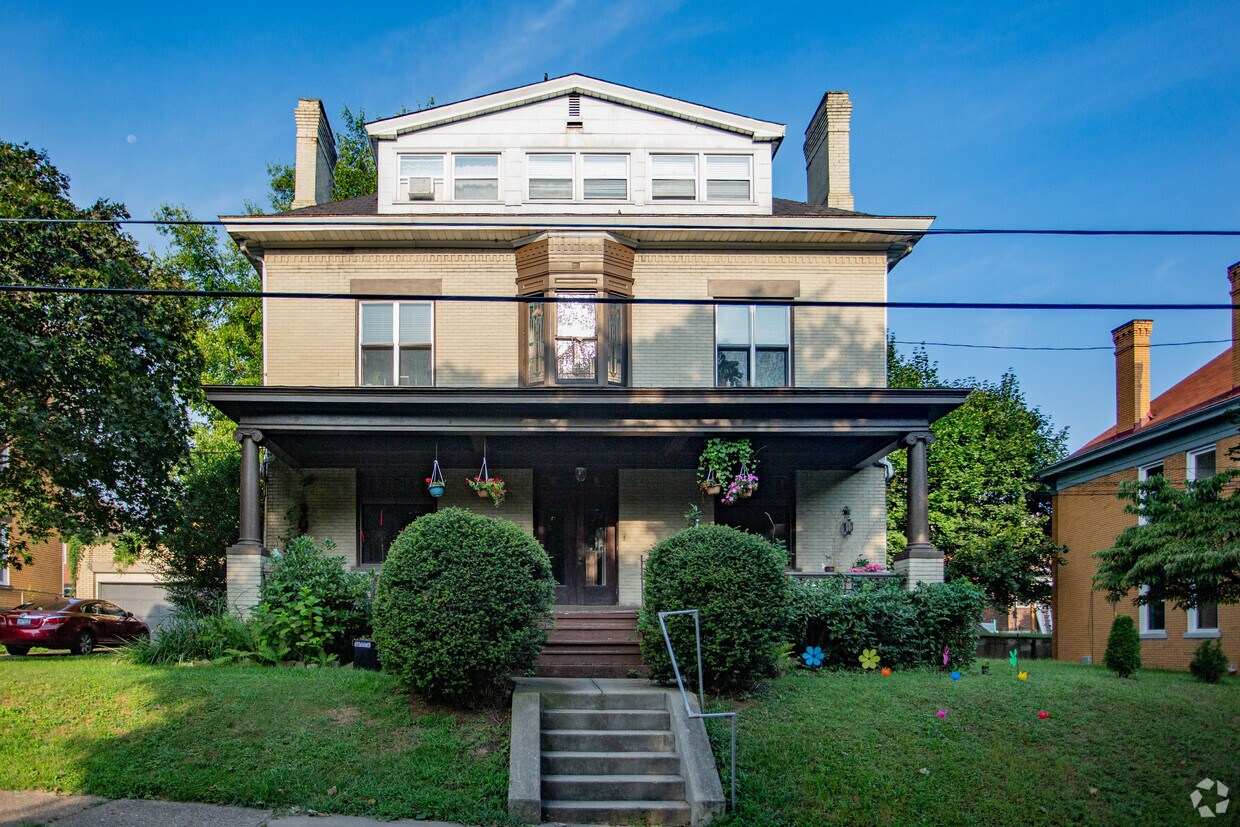 Building Photo - 3531 Simen Avenue