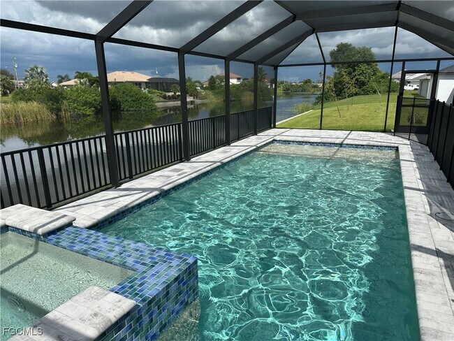 Building Photo - 1007 NW 8th Terrace