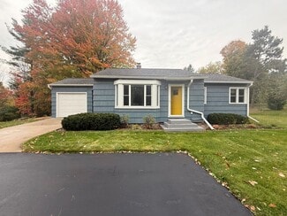 Building Photo - 104 N 36th Ave