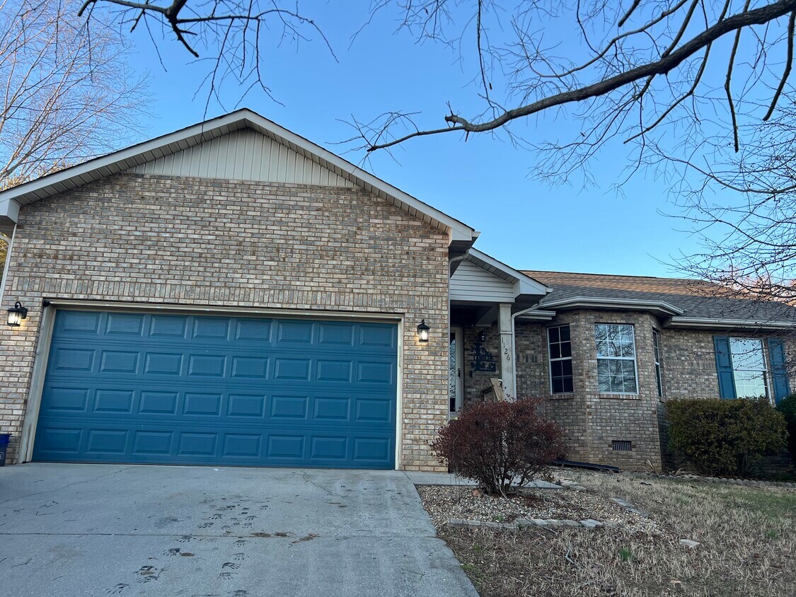 Primary Photo - 1126 Willow Creek Cir