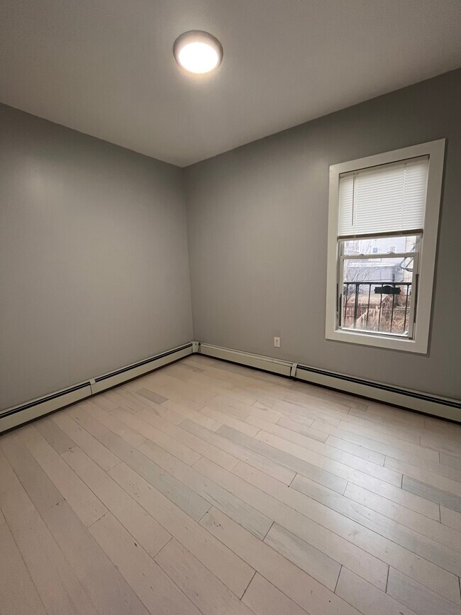 166 Delaware Ave Unit 2L, Jersey City, NJ 07306 Apartments in Jersey