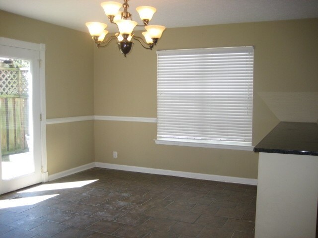 Building Photo - 114 Breakwater North