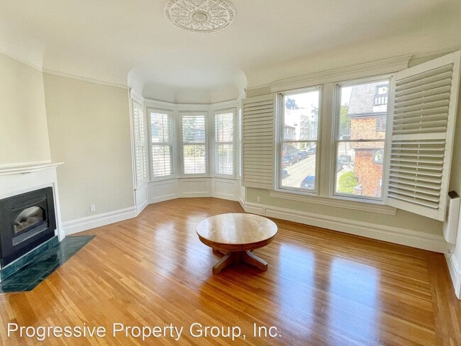 Building Photo - 1 br, 1 bath House - 3193 Washington Stree...