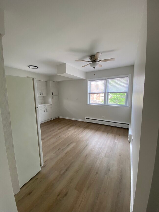Foto del edificio - 8246 W Grand Ave