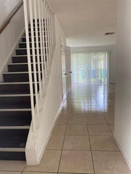 Foto del edificio - 8011 NW 35th Ct