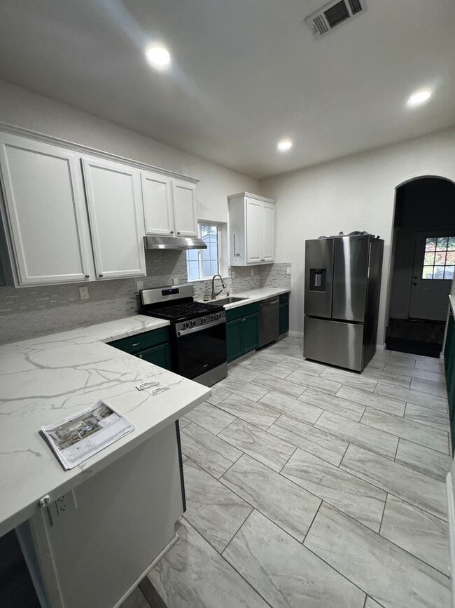 Foto del edificio - 3 bed /2 ba house - Olivehurst