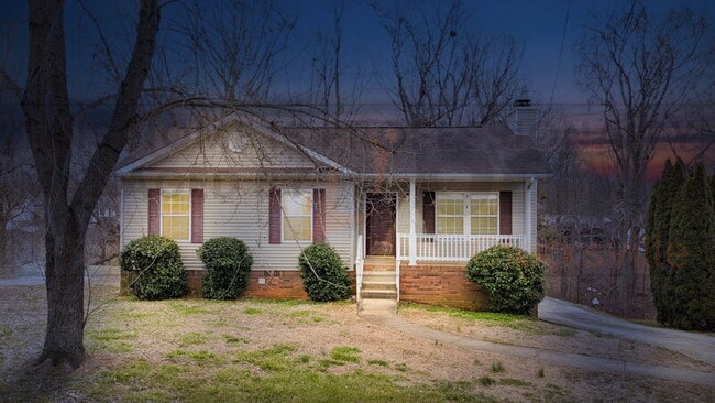 Building Photo - 2708 Knob Ct