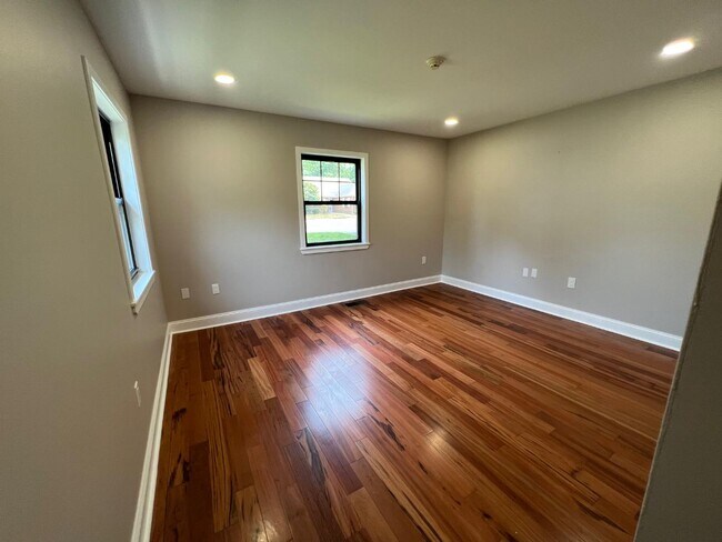 Building Photo - 4800 Lancaster Pike