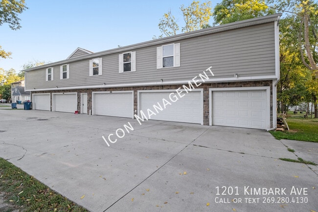 Building Photo - 1201 Kimbark Ave