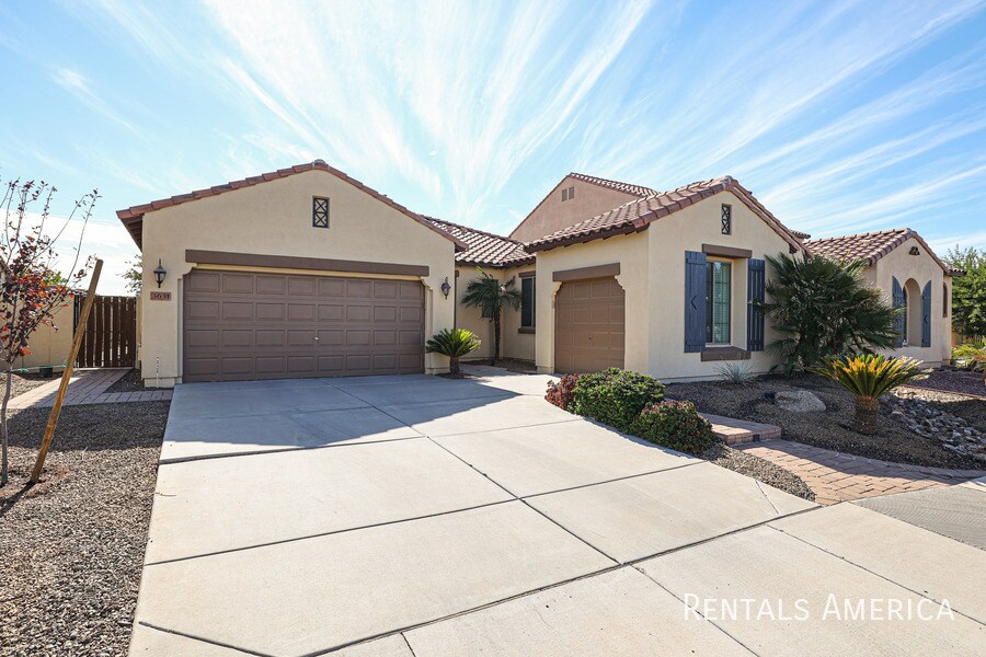Primary Photo - 3 bedroom 2 bath in Chandler