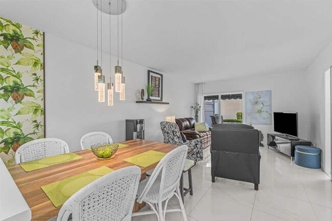 Foto del edificio - 154 Waterside Dr